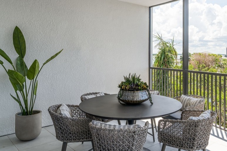 GV Model 303 - Outdoor Living-1-1