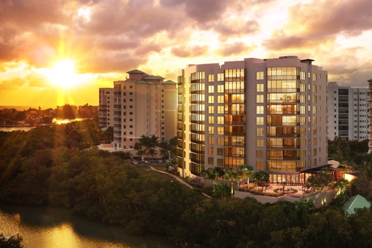 Why Homeowners are Choosing Condos Over Single Family Homes in Fort Myers Beach