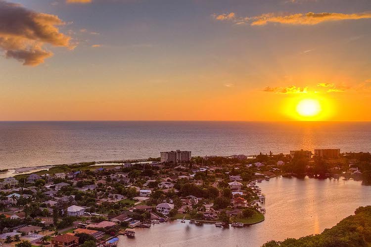 London Bay continues progress on newest tower on Estero Island, Grandview